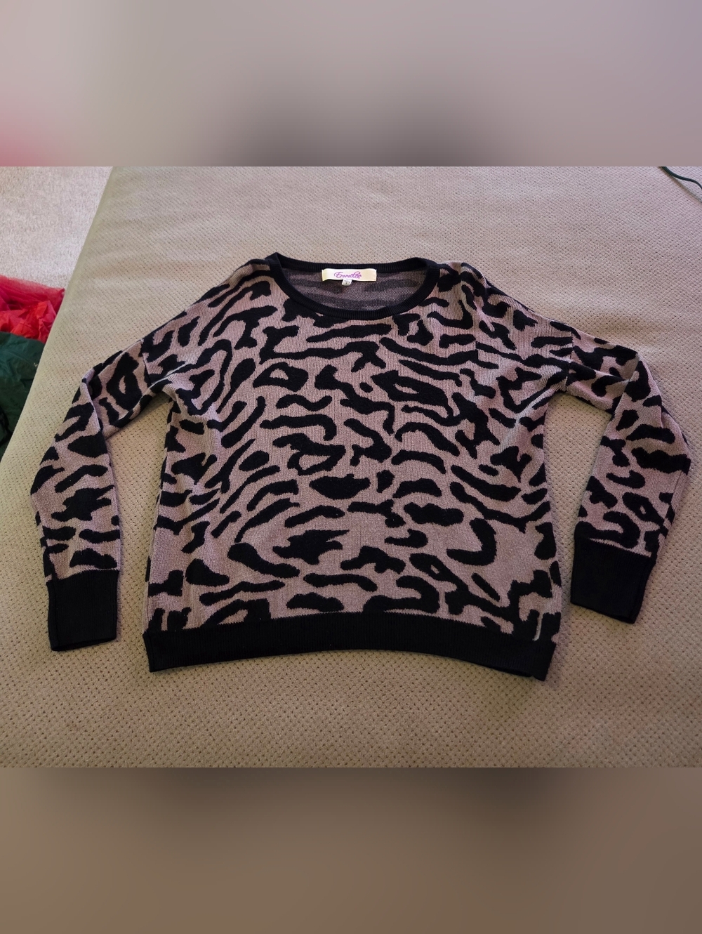 Vintage Sweater - Picture 3 of 13